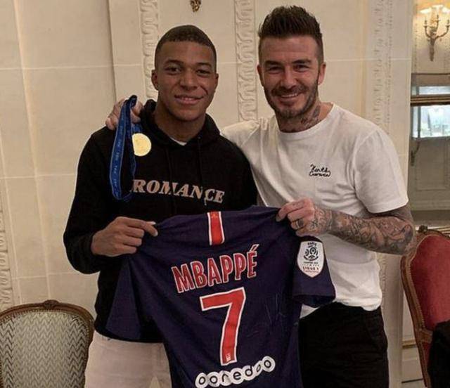 詹姆斯谈隔扣：确实是个起势的机会，但随后我们出现两次失误（詹姆斯评隔扣：本是提振士气的良机，随后我们却连续两次失误）