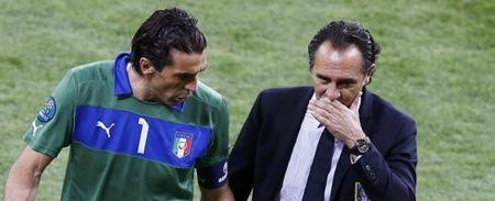 遗憾绝平出手遭封盖！小瓦格纳14中9贡献25分6助攻（绝平一投遭盖留遗憾，小瓦格纳14投9中砍下25分6助攻）