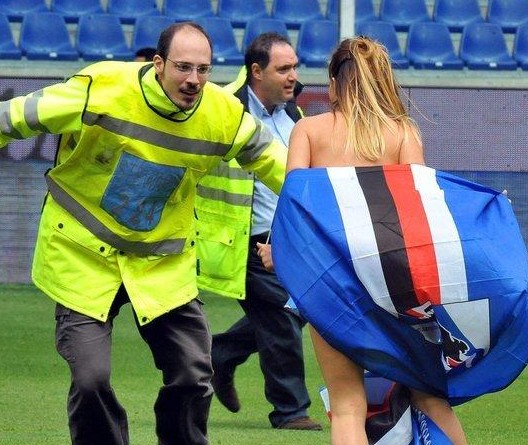 米切尔43分带队豪取第13场胜利，骑士135-119轻取步行者（米切尔砍下43分，骑士135-119击退步行者收获第13胜）